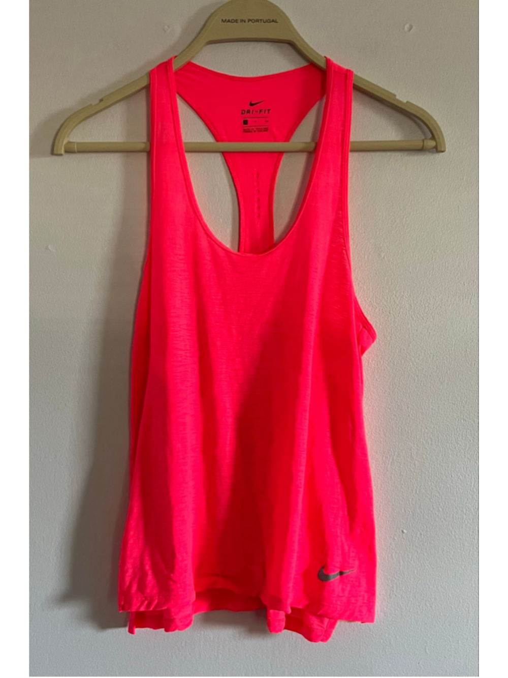 Women's Nike Dri-FIT Racerback Tank Top Size S Neon Pink
